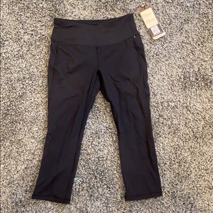 NWT Calia Cropped Tight Fit Workout pants in XS